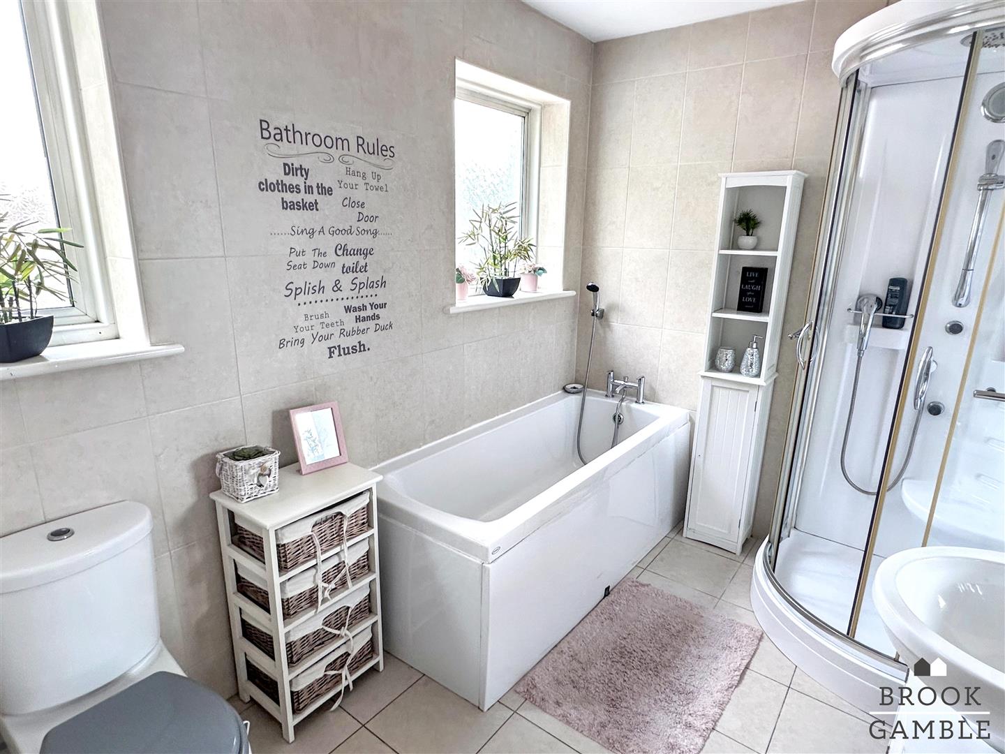 6 Bedroom House. Harley Shute Road in St. Leonards-On-Sea, 24